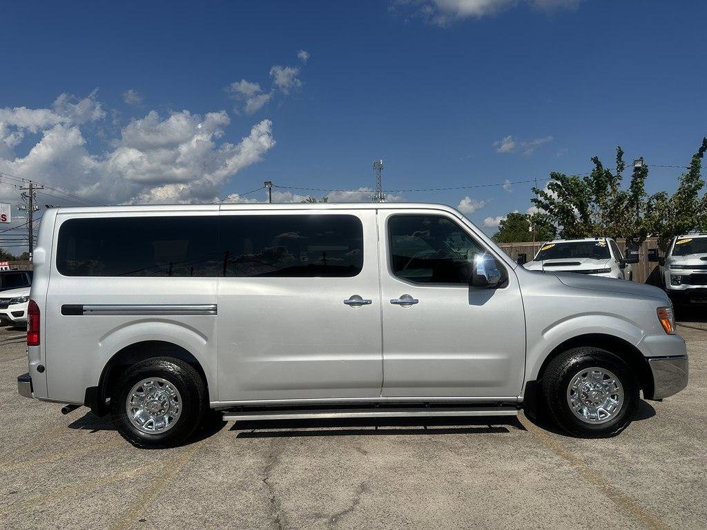 Used 2019 Nissan NV 3500 SV w/ Navigation Package RWD image 4