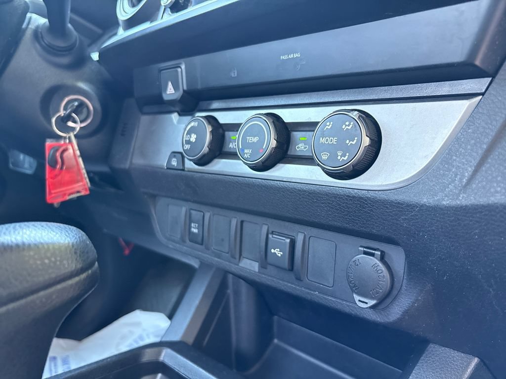Used 2020 Toyota Tacoma SR RWD image 28