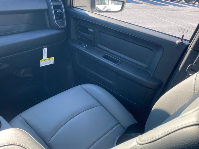 New 2026 RAM 2500 Tradesman w/ Chrome Appearance Group AWD/4WD image 34