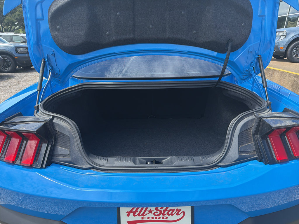 Used 2025 Ford Mustang GT Premium RWD image 16