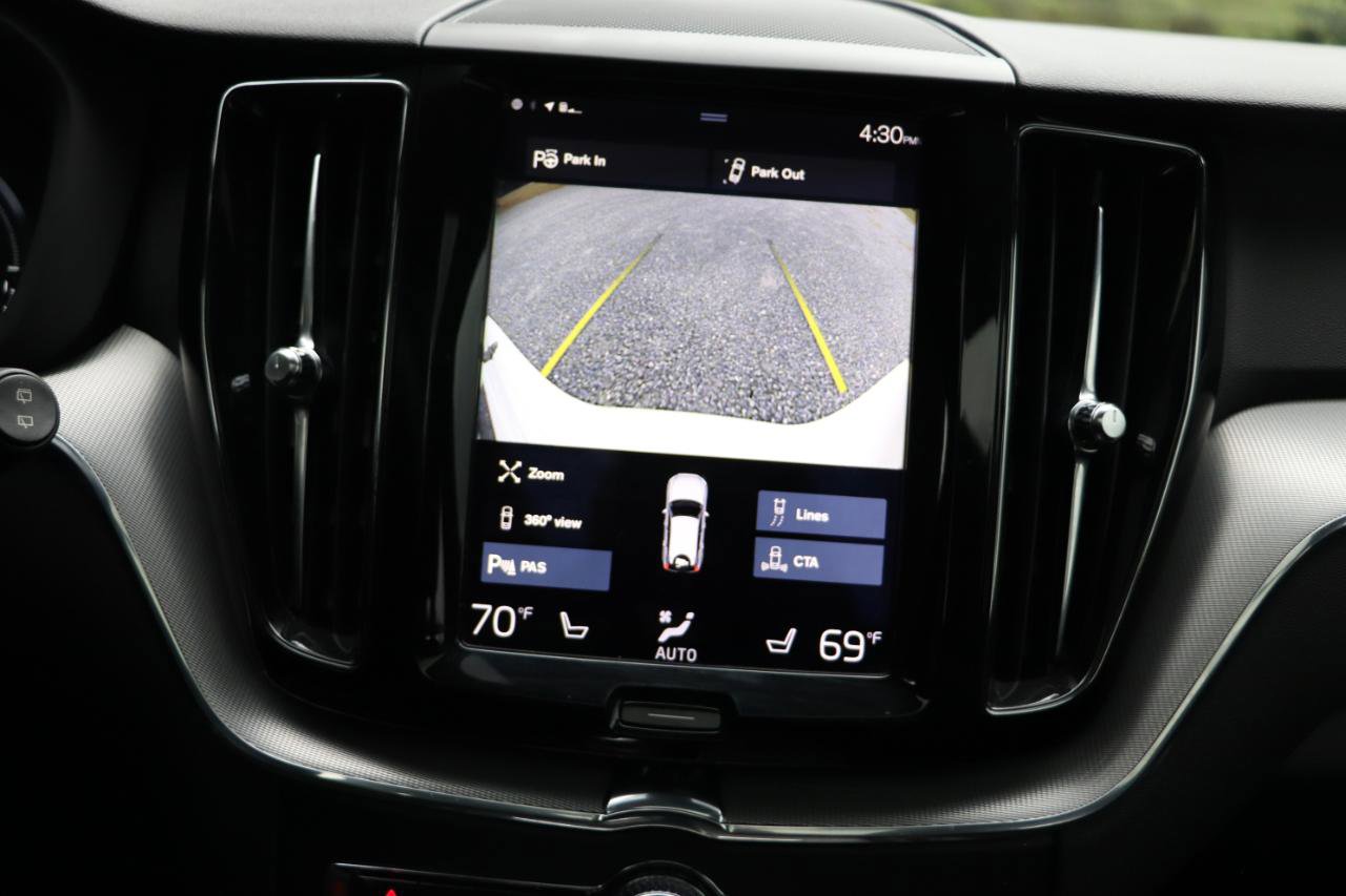 Used 2018 Volvo XC60 T8 R-Design w/ Convenience Package image 24