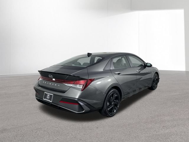 New 2026 Hyundai Elantra Sport FWD image 12