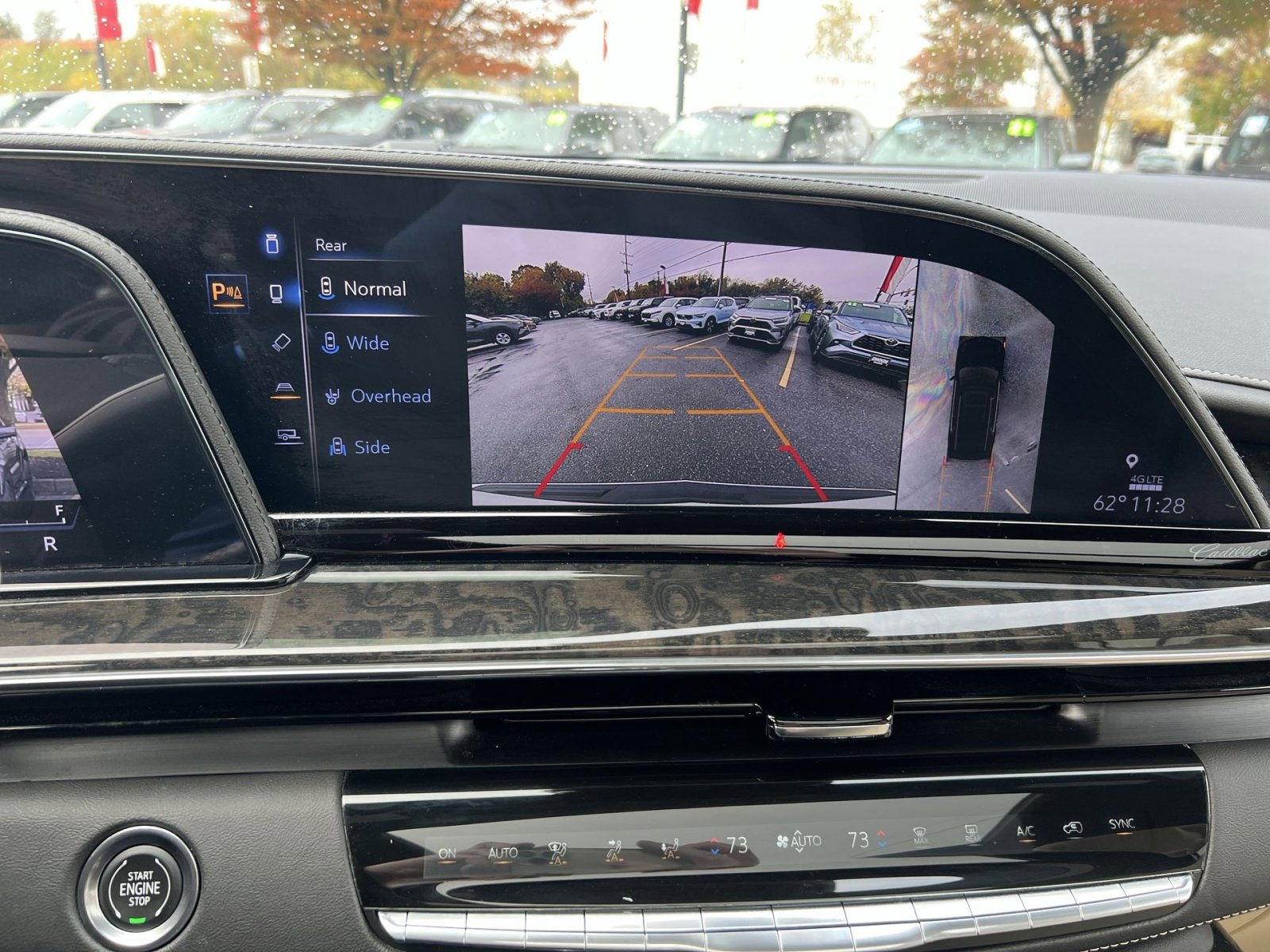 Used 2024 Cadillac Escalade ESV Premium Luxury image 19