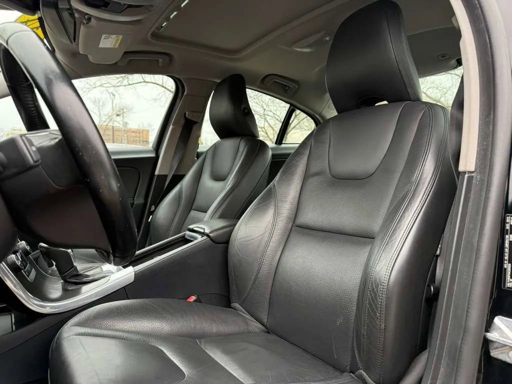 Used 2014 Volvo S60 T5 image 11