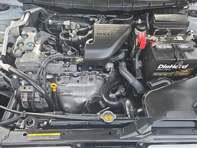 Used 2010 Nissan Rogue SL w/ Premium Pkg image 23