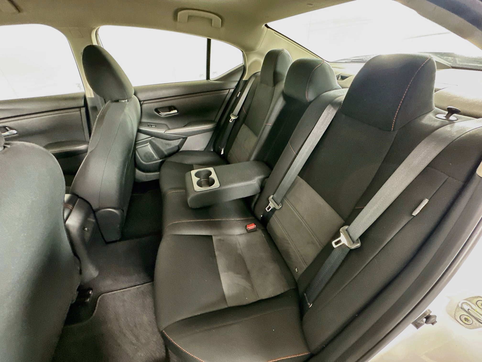 Used 2025 Nissan Sentra SR FWD image 26