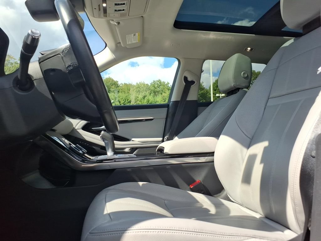 Certified 2020 Land Rover Range Rover Evoque SE AWD/4WD image 16