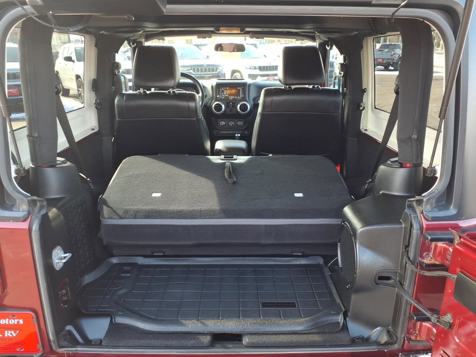 Used 2012 Jeep Wrangler Rubicon w/ Dual Top Group image 20