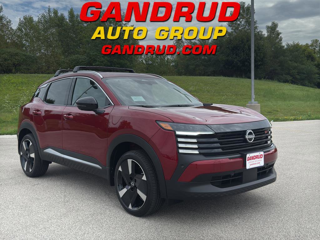 New 2026 Nissan Kicks SR w/ Cold Weather Package