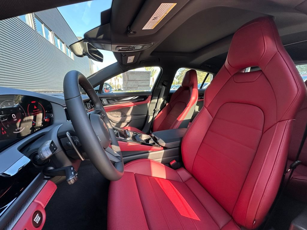 Used 2026 Porsche Panamera RWD image 5