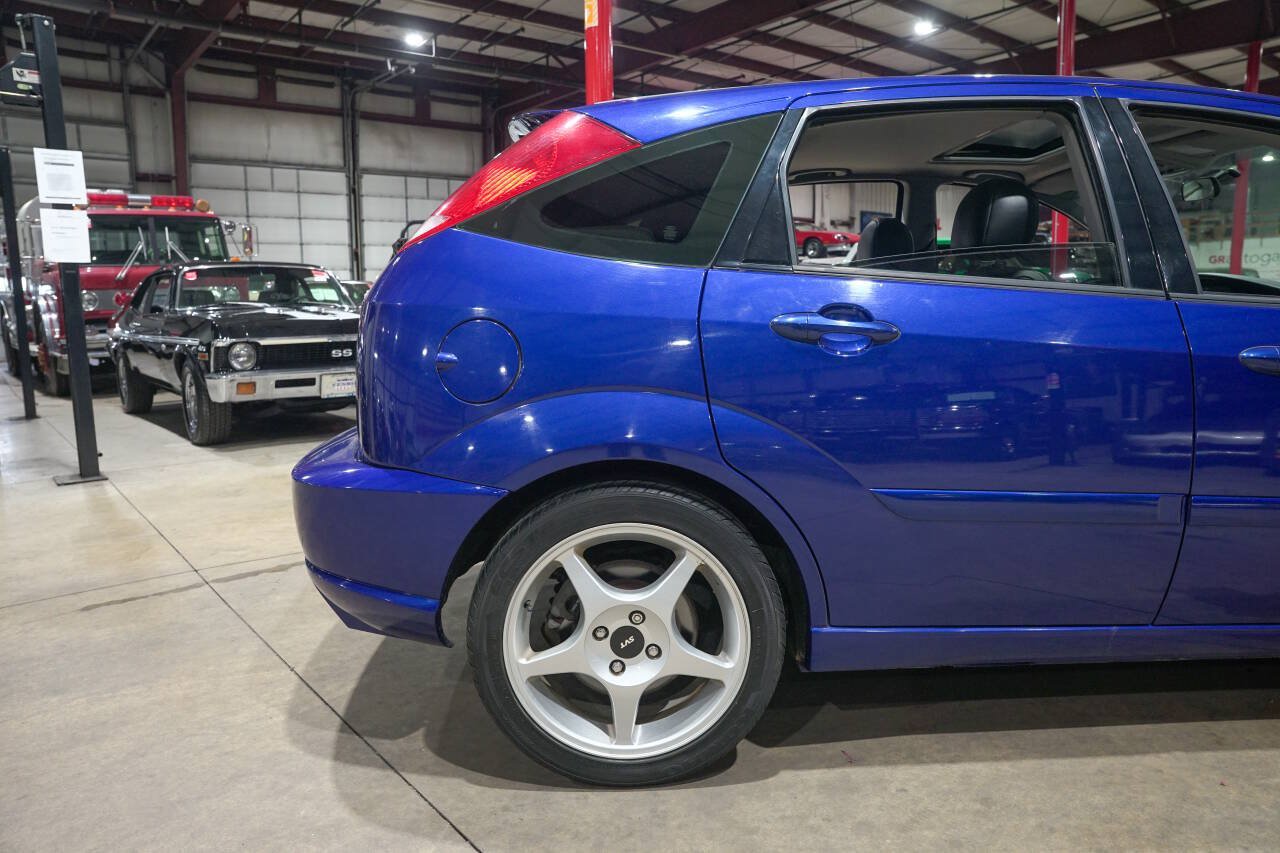 Used 2003 Ford Focus SVT FWD image 9