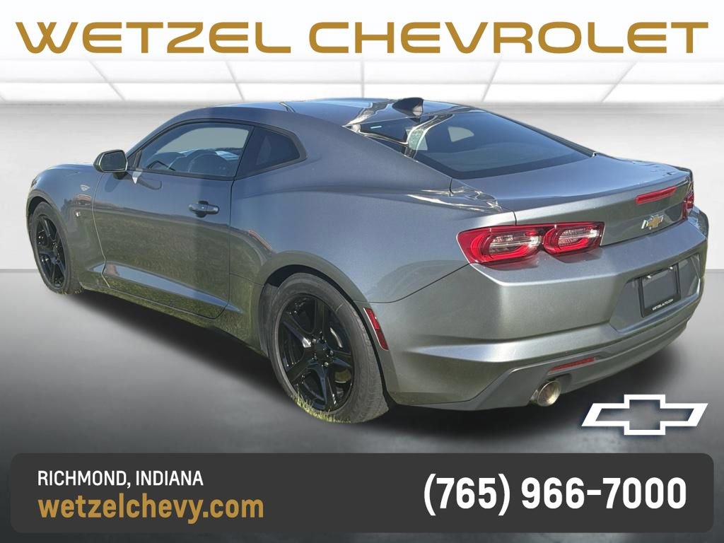 Used 2023 Chevrolet Camaro LT RWD image 4