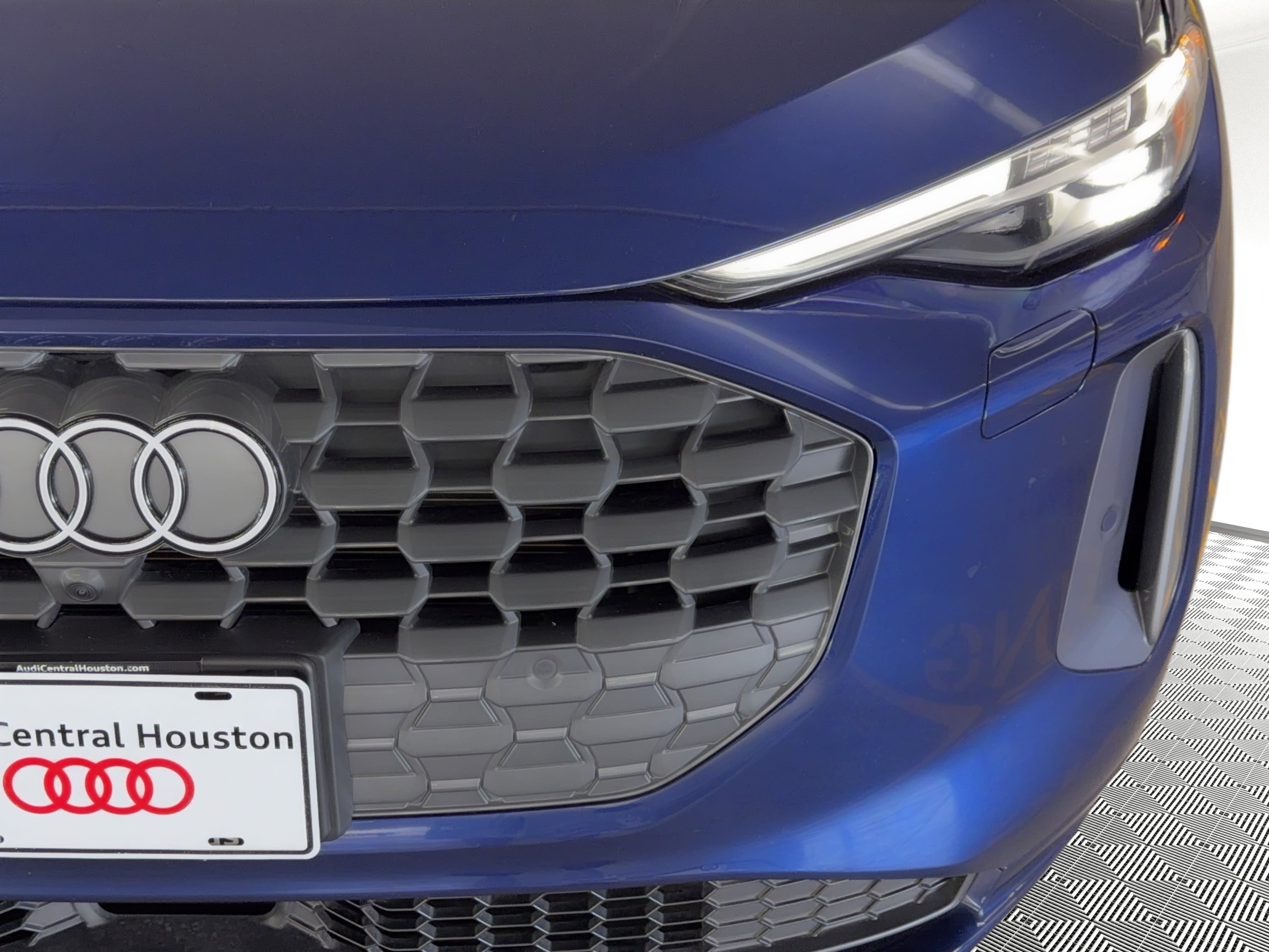 Certified 2025 Audi Q5 Premium Plus w/ Premium Plus image 11