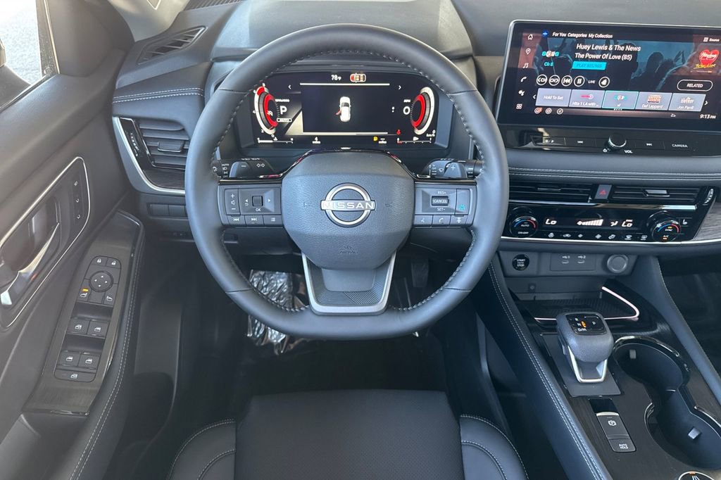 New 2026 Nissan Rogue Platinum AWD/4WD image 11