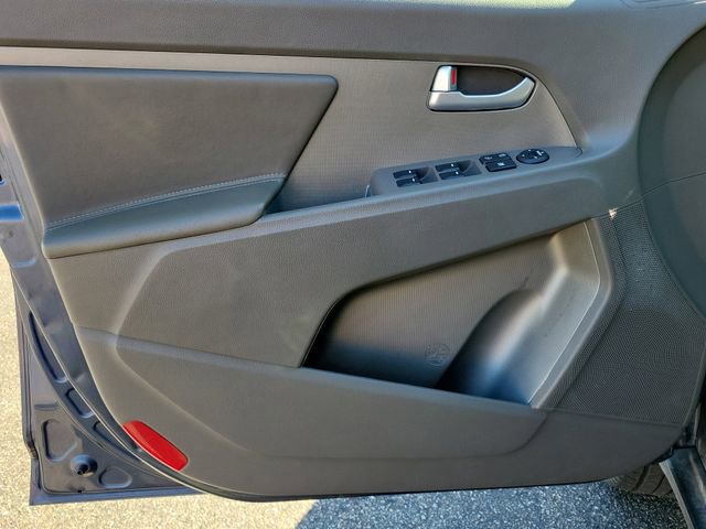 Used 2012 Kia Sportage LX image 17