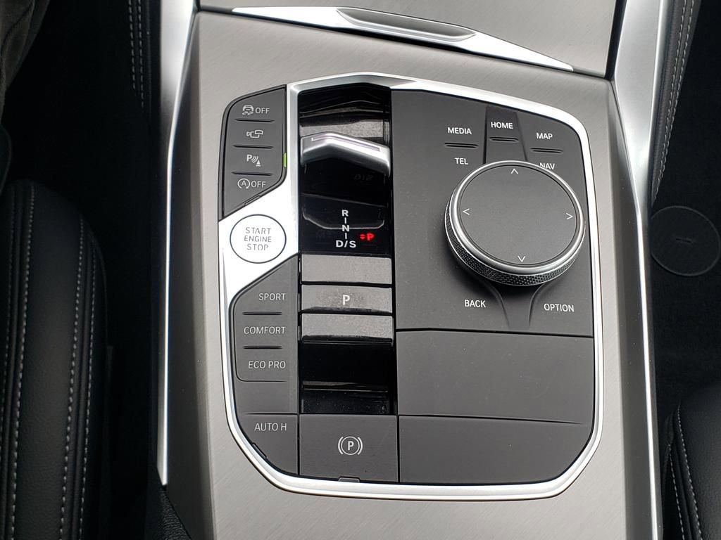 Used 2026 BMW 440i xDrive Coupe w/ Parking Assistance Package image 32