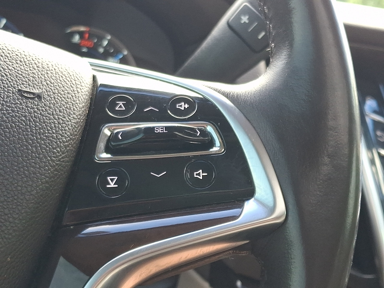 Used 2016 Cadillac Escalade Luxury AWD/4WD image 26