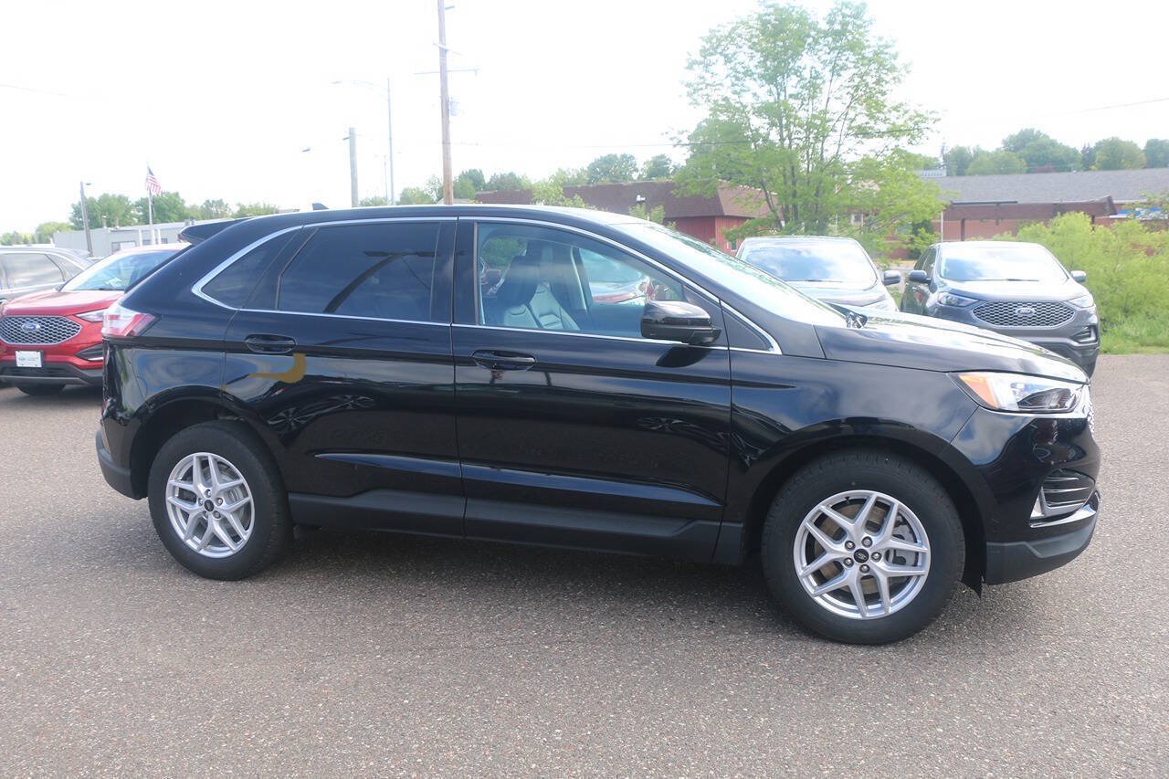 Used 2024 Ford Edge SEL w/ Convenience Package AWD/4WD image 6