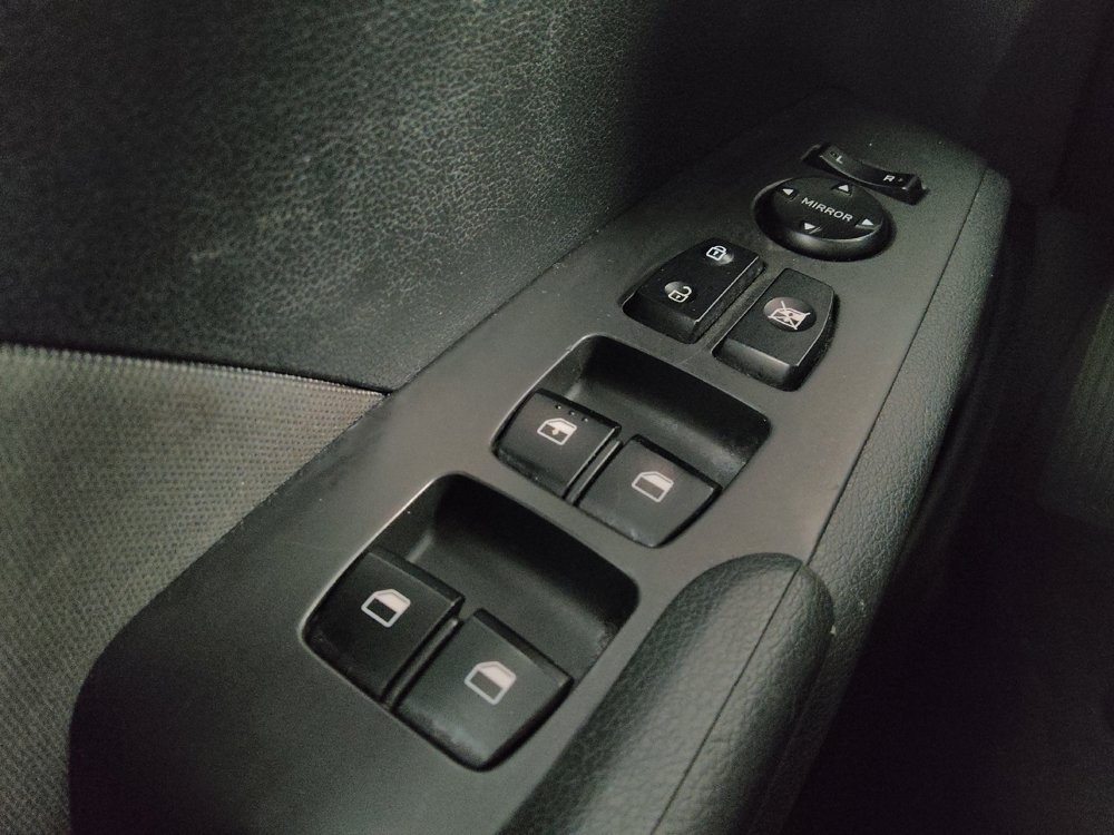 Used 2020 Hyundai Accent SE FWD image 27