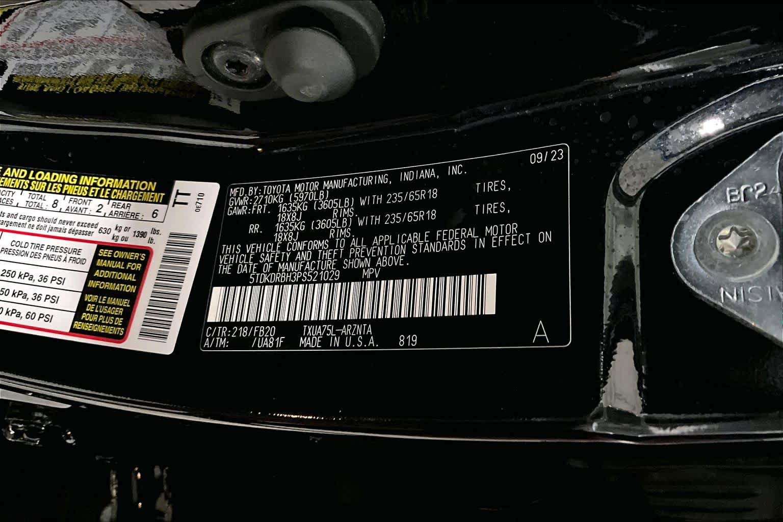 Used 2023 Toyota Highlander L AWD/4WD image 37