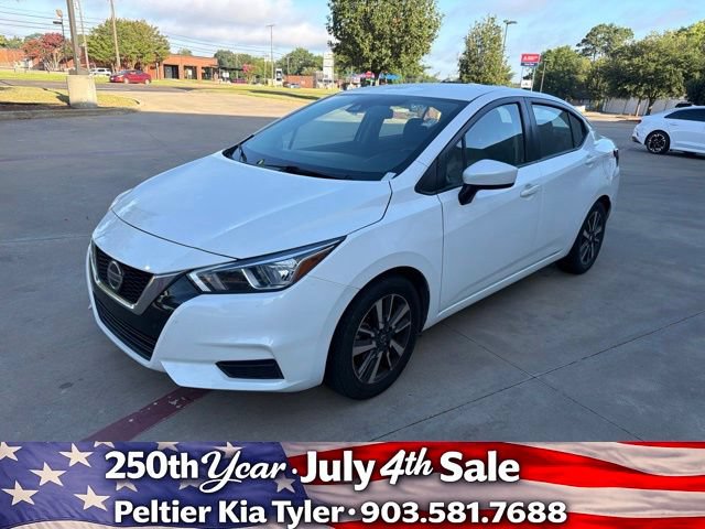 Used 2022 Nissan Versa SV FWD image 3