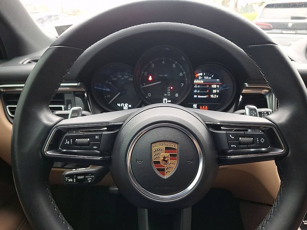 Used 2024 Porsche Macan AWD/4WD image 21