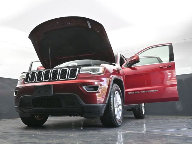 Used 2021 Jeep Grand Cherokee Laredo RWD image 48