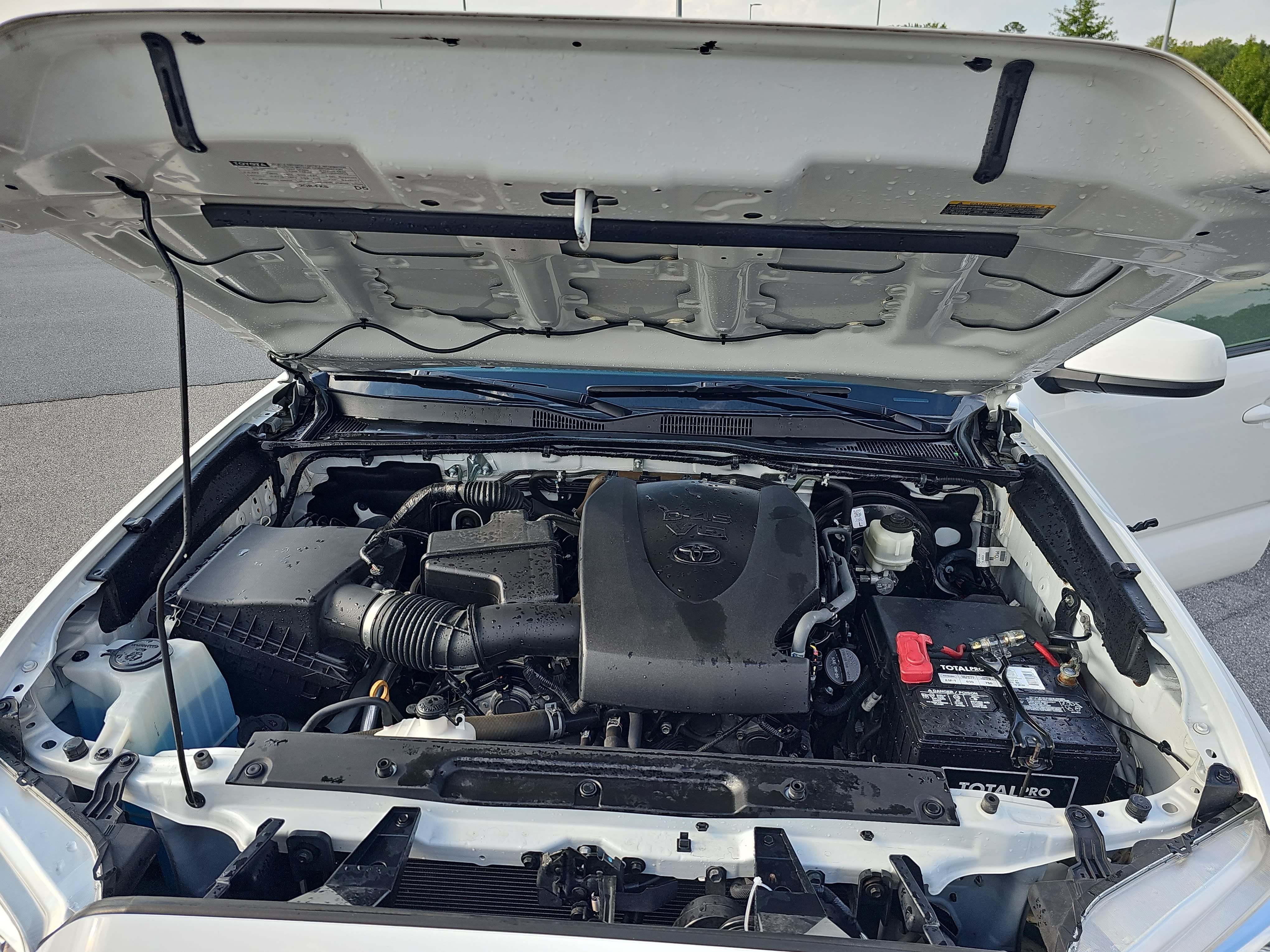 Used 2021 Toyota Tacoma SR5 RWD image 30