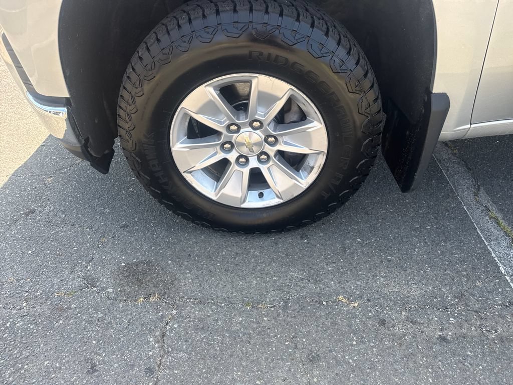 Used 2019 Chevrolet Silverado 1500 LT w/ All-Star Edition AWD/4WD image 10