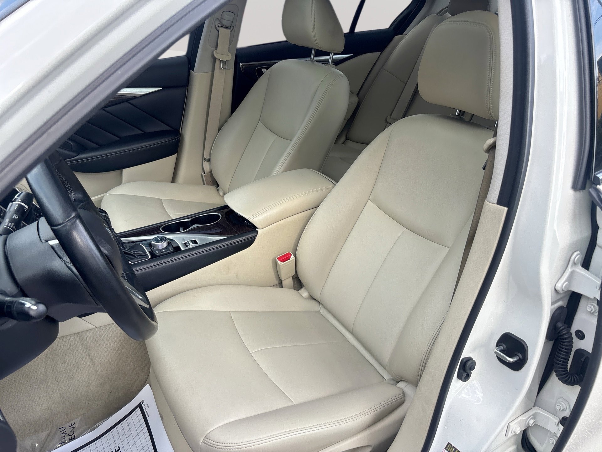 Used 2019 INFINITI Q50 Luxe w/ Cargo Package (L96) RWD image 13