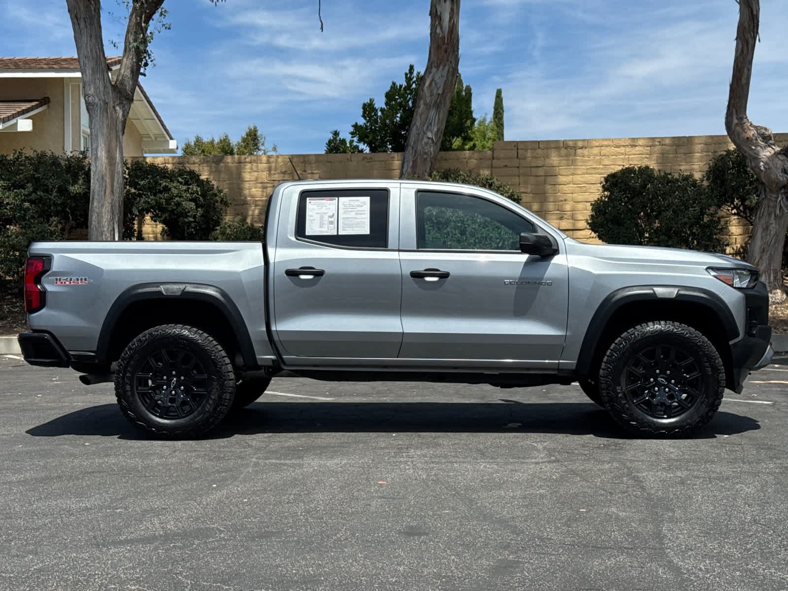 Used 2025 Chevrolet Colorado Trail Boss AWD/4WD image 8