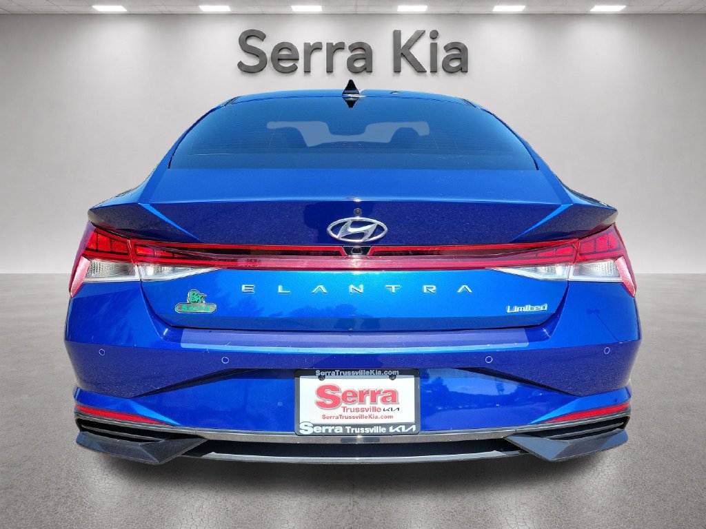 Used 2023 Hyundai Elantra Limited FWD image 5