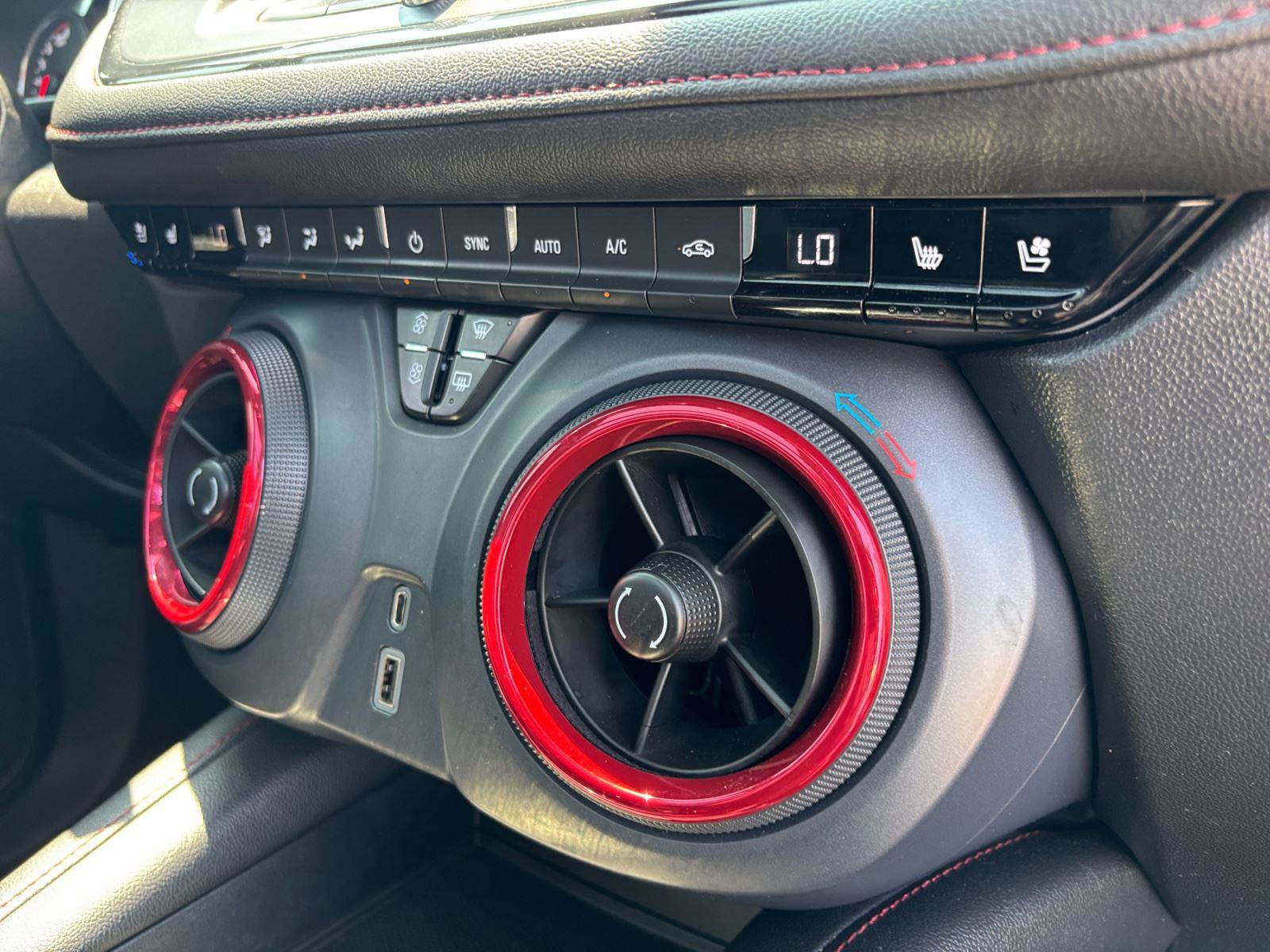 Used 2021 Chevrolet Blazer RS w/ Enhanced Convenience Package FWD image 55