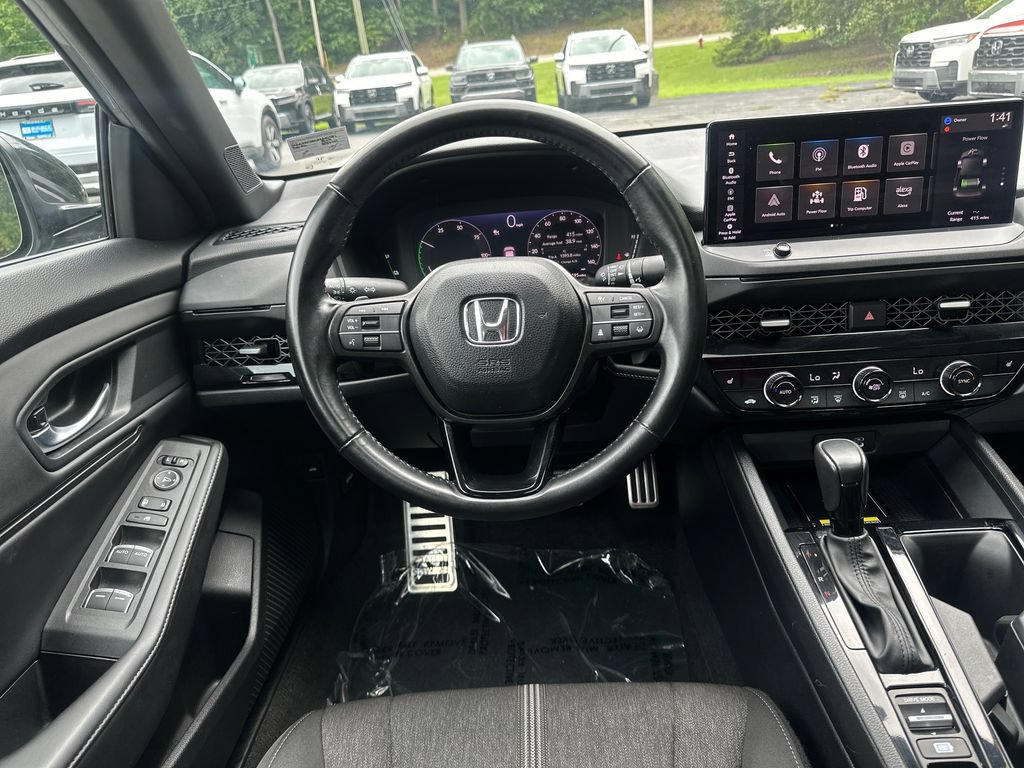 Used 2025 Honda Accord Sport image 16