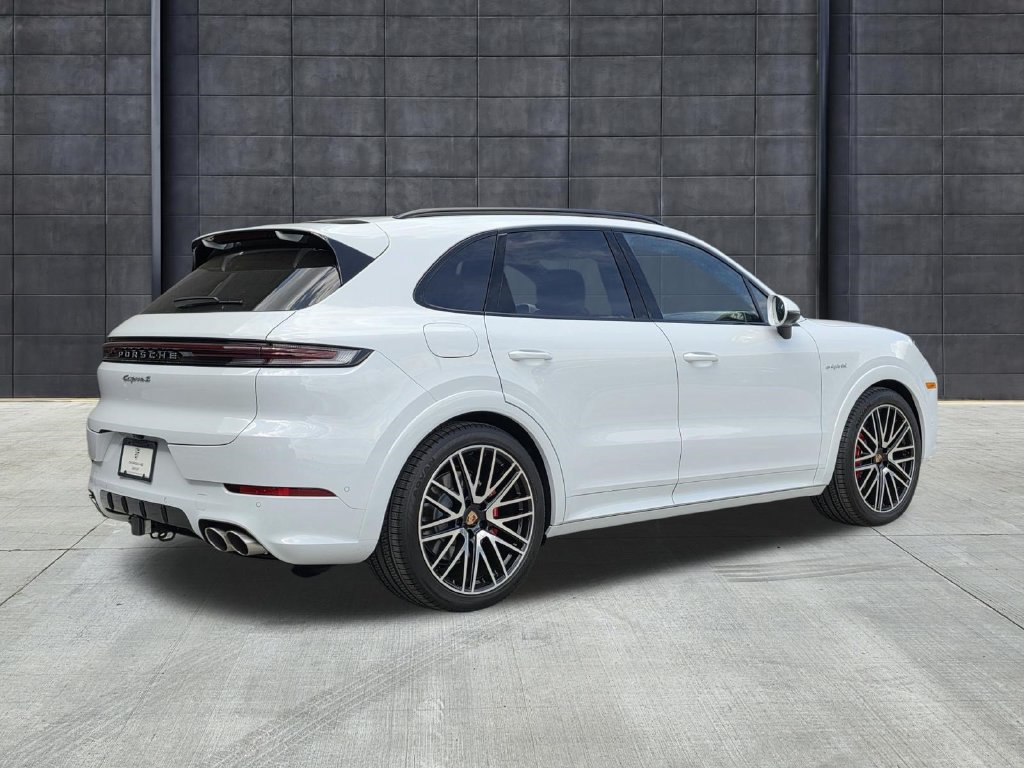 New 2026 Porsche Cayenne S AWD/4WD image 8