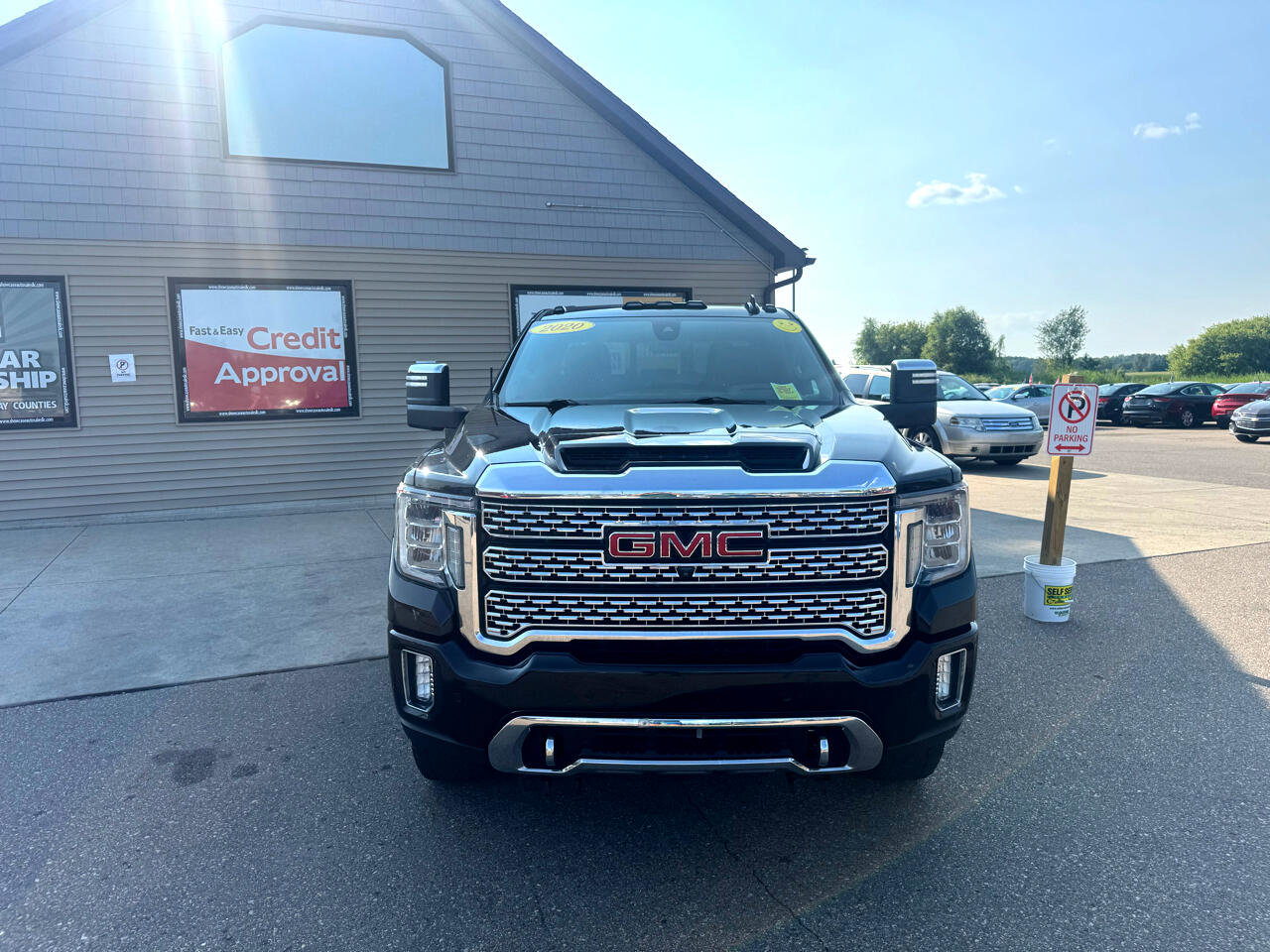 Used 2020 GMC Sierra 2500 Denali image 2