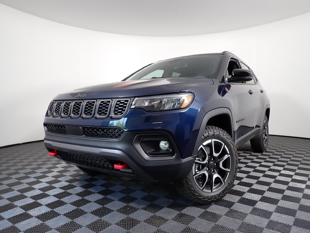 New 2026 Jeep Compass Trailhawk AWD/4WD image 2