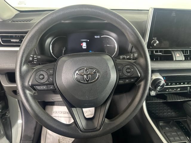 Used 2023 Toyota RAV4 XLE AWD/4WD image 14