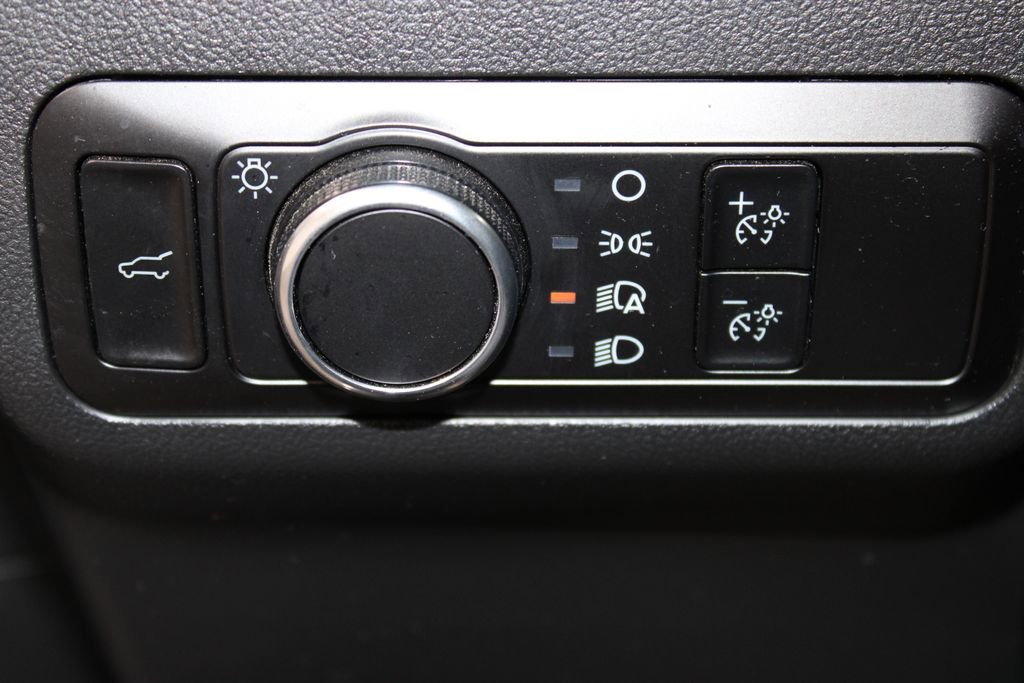 Used 2023 Ford Escape ST-Line w/ Tech Pack #1 FWD image 21