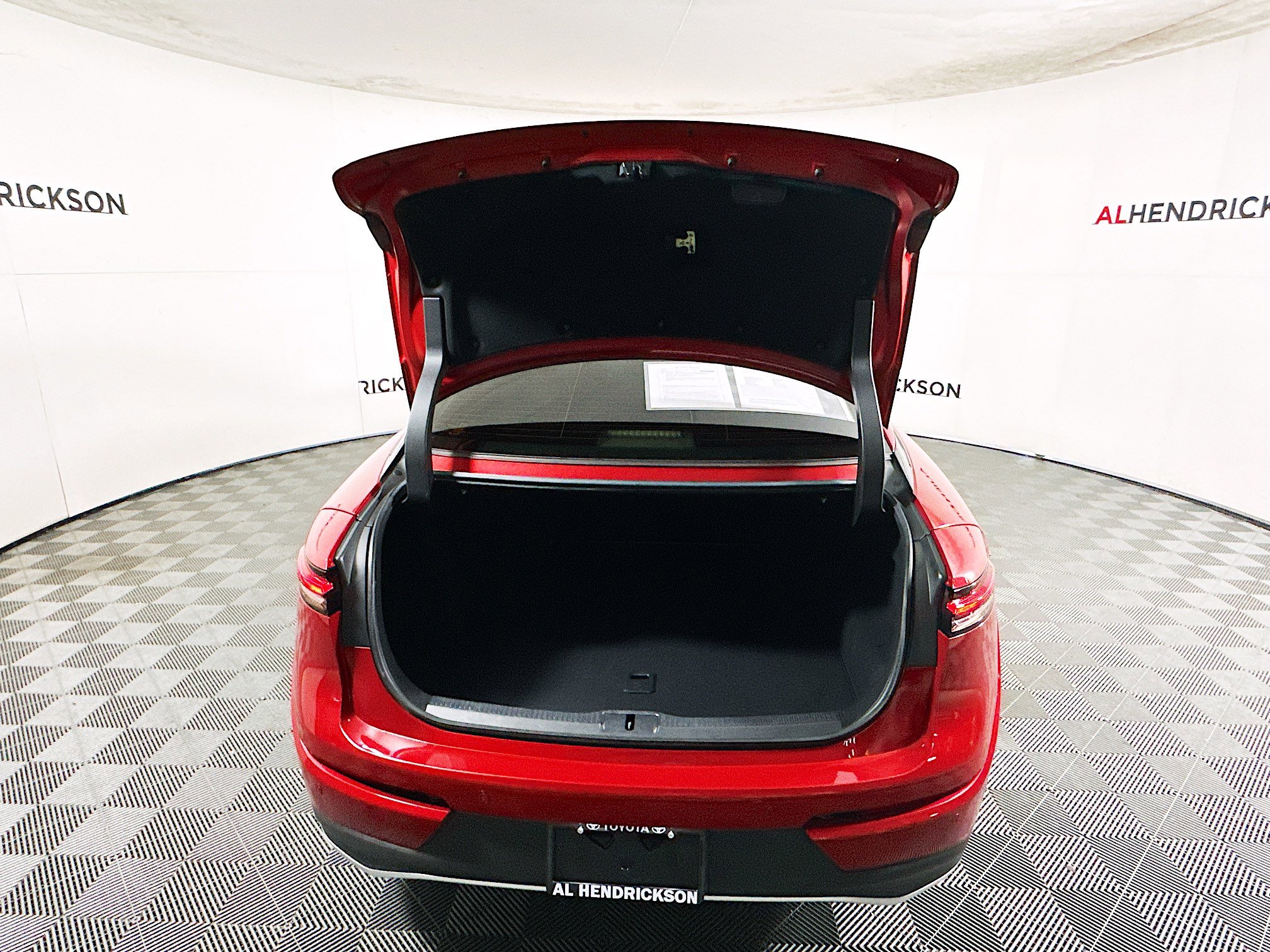 Used 2024 Toyota Crown Limited image 31