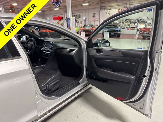 Used 2018 Hyundai Sonata Sport w/ Cargo Package FWD image 34