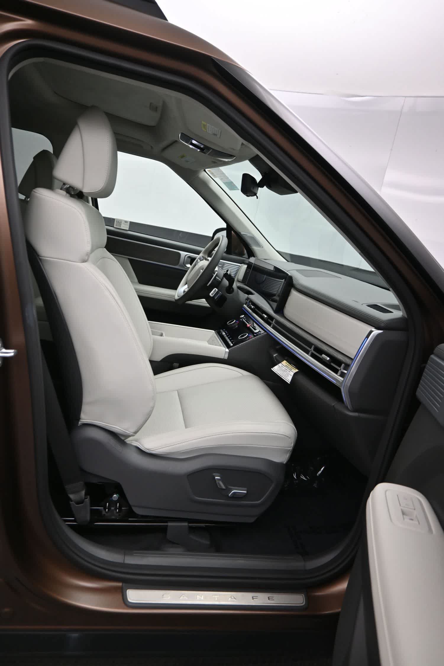 Used 2025 Hyundai Santa Fe Calligraphy AWD/4WD image 12