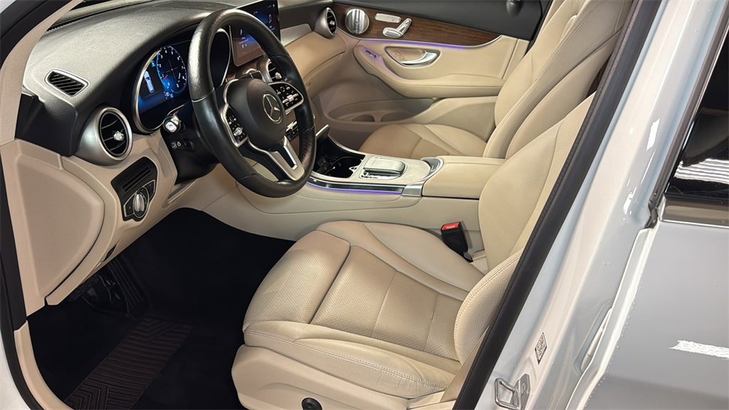 Used 2020 Mercedes-Benz GLC 300 4MATIC image 26