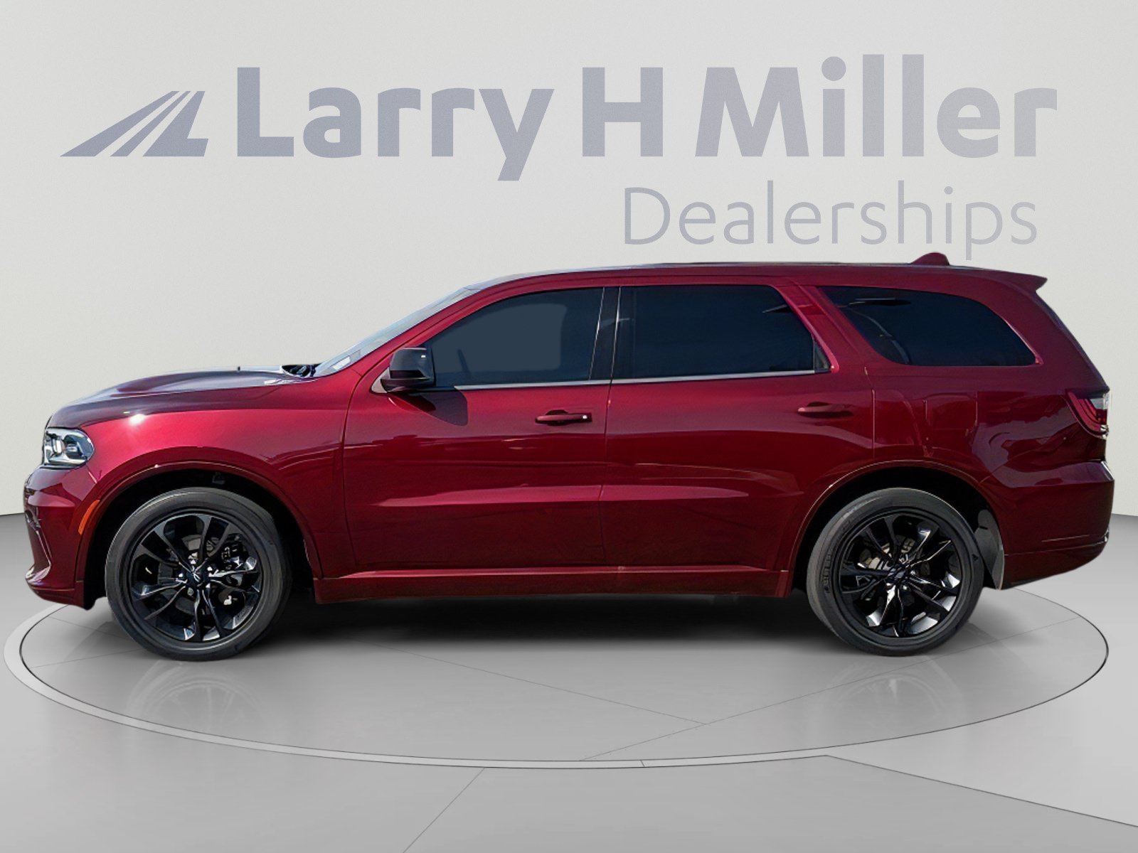 Used 2022 Dodge Durango GT w/ Blacktop Package RWD image 2