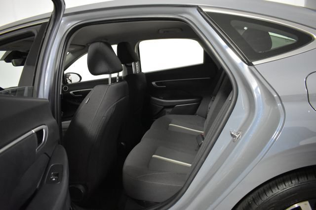 Used 2025 Hyundai Sonata SEL FWD image 29