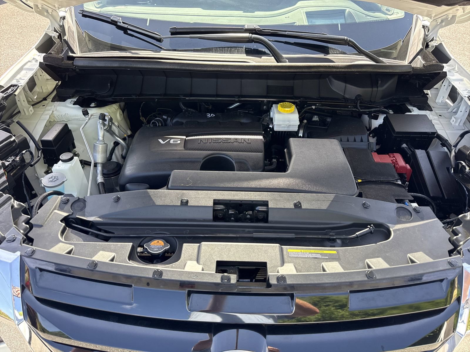 Used 2024 Nissan Pathfinder Platinum image 39