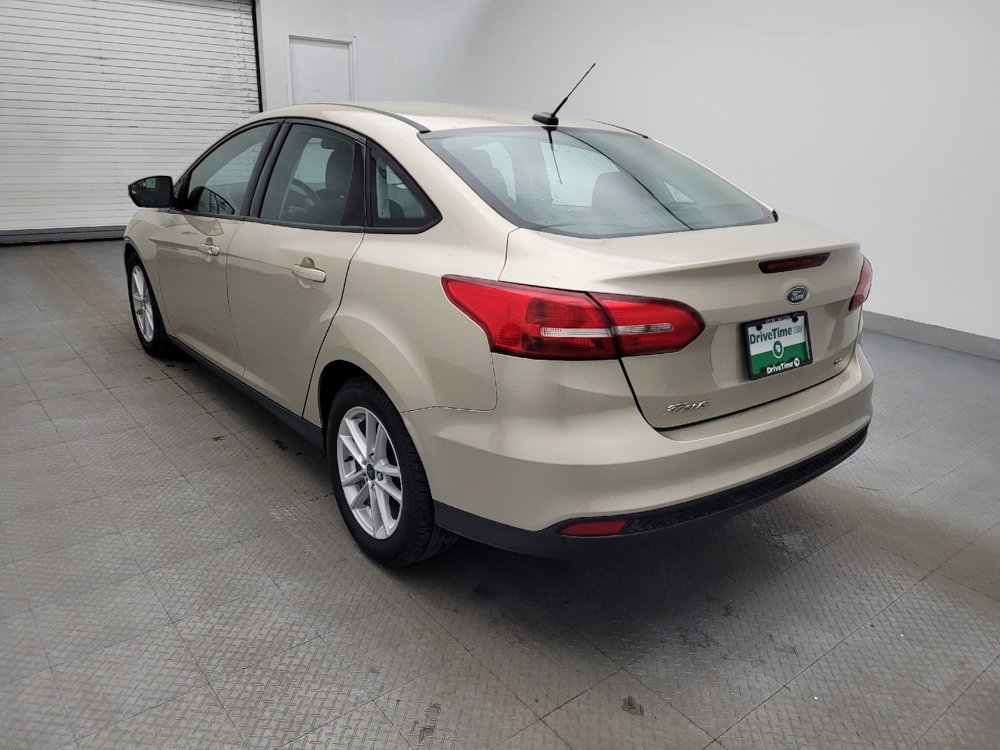 Used 2017 Ford Focus SE image 5