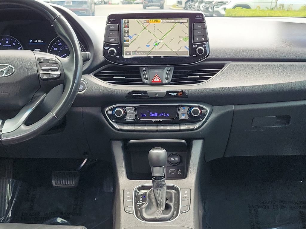 Used 2018 Hyundai Elantra GT w/ Tech Package 03 FWD image 15