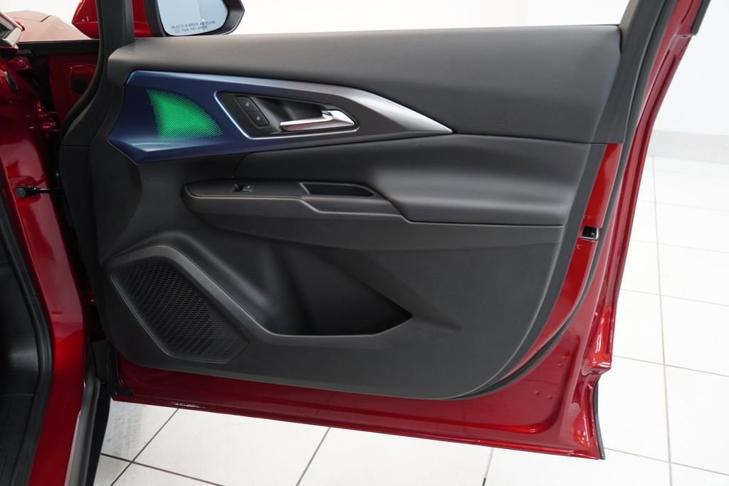 New 2026 Chevrolet Equinox EV LT FWD image 27