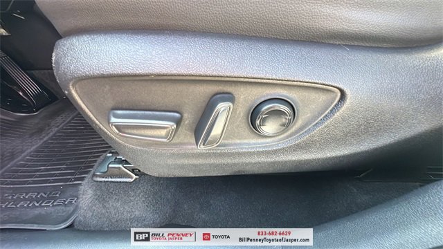 Used 2024 Toyota Grand Highlander Limited image 16